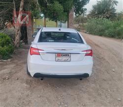 Chrysler 200